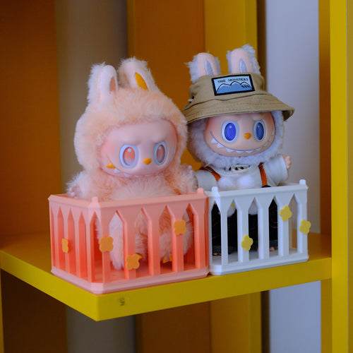 Figurine Balcony