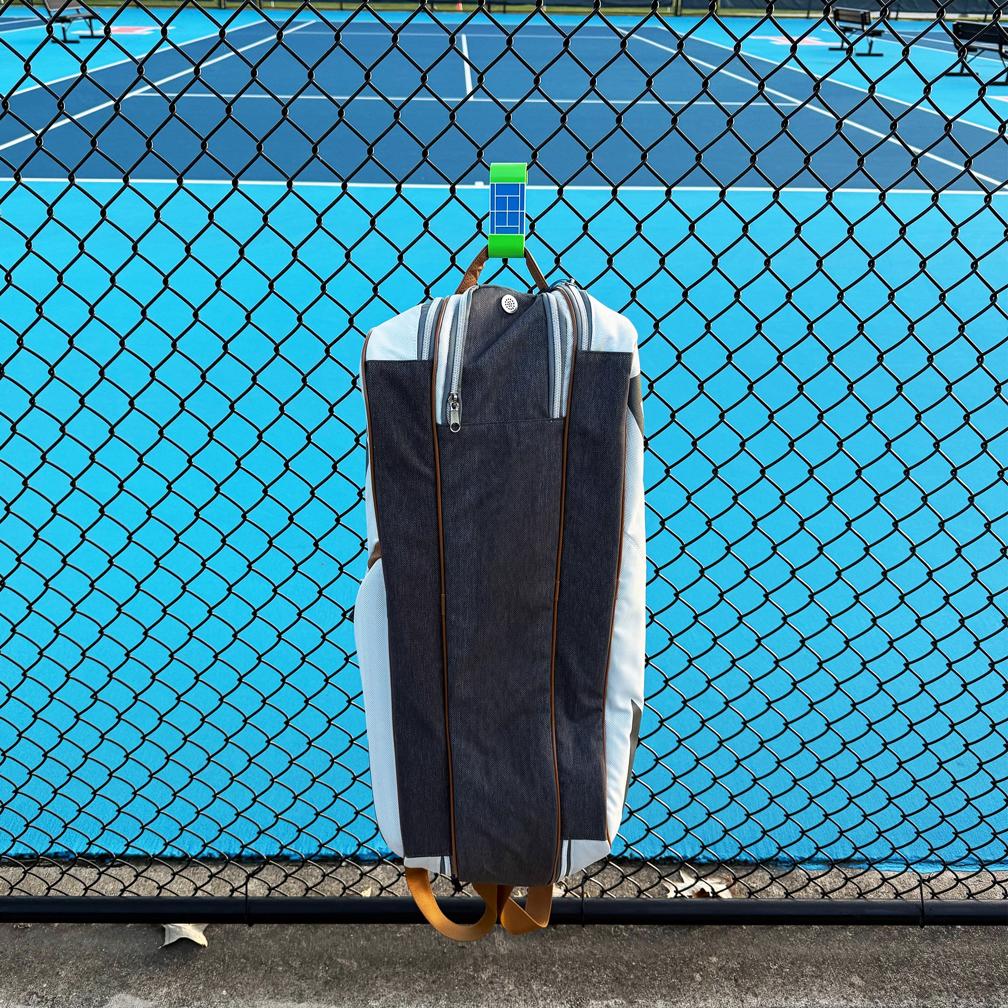 Tennis Racquet Holder - Fence Hanger