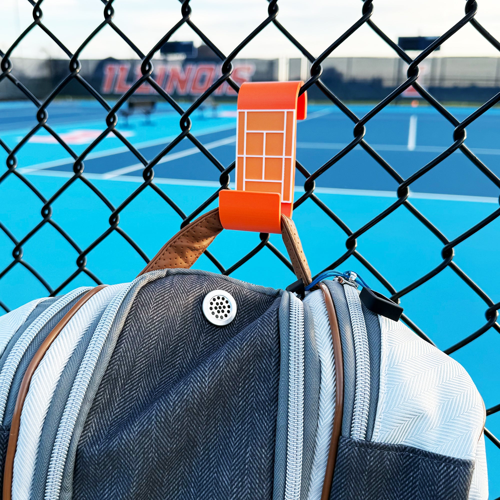 Tennis Racquet Holder - Fence Hanger