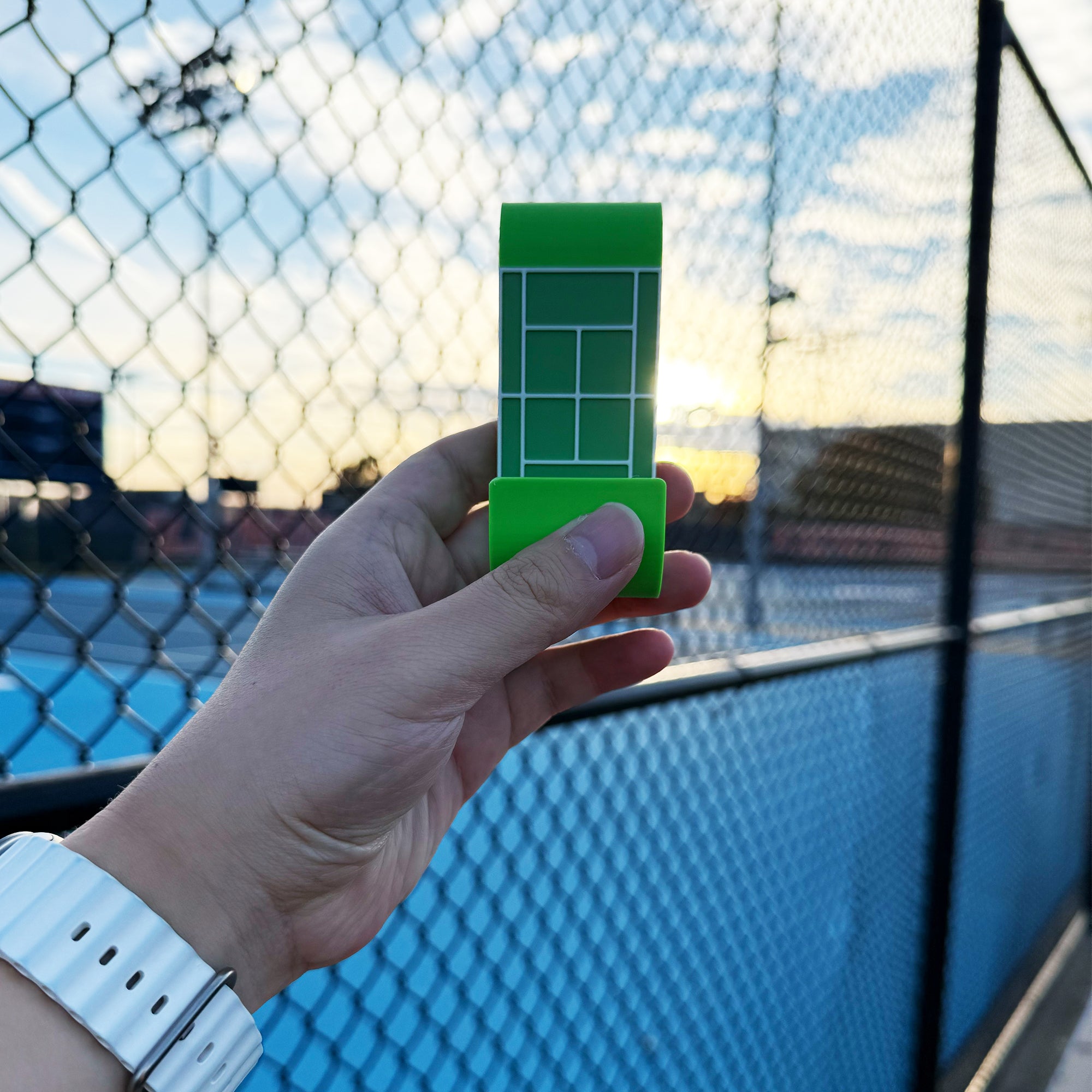 Tennis Racquet Holder - Fence Hanger